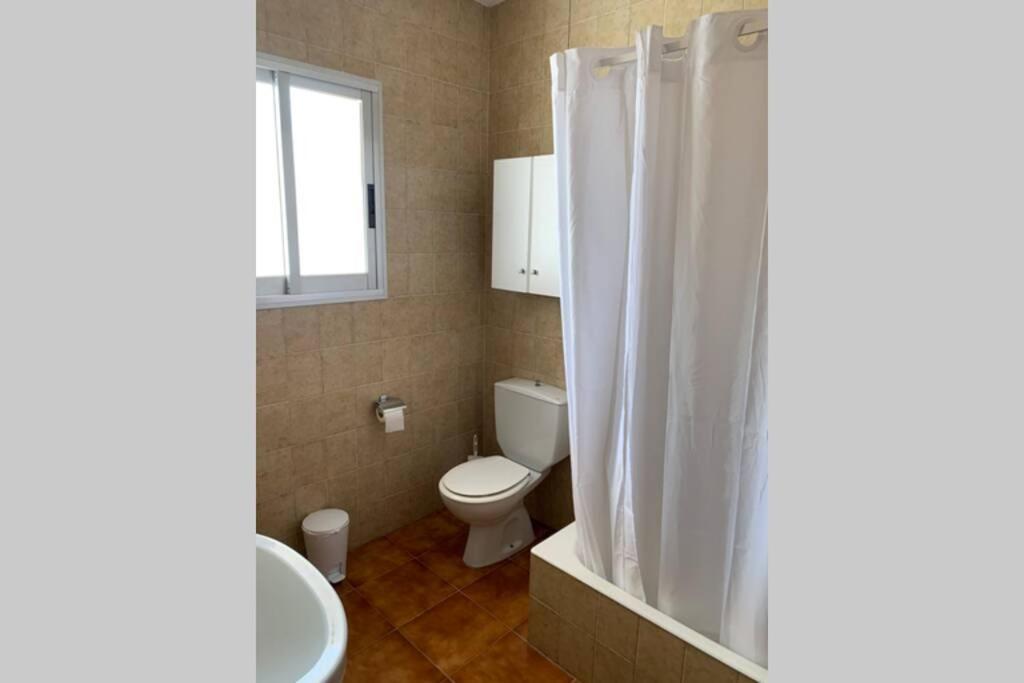 Apartamento En Playa Santo Tomas 1-5 Es Migjorn Gran Eksteriør bilde